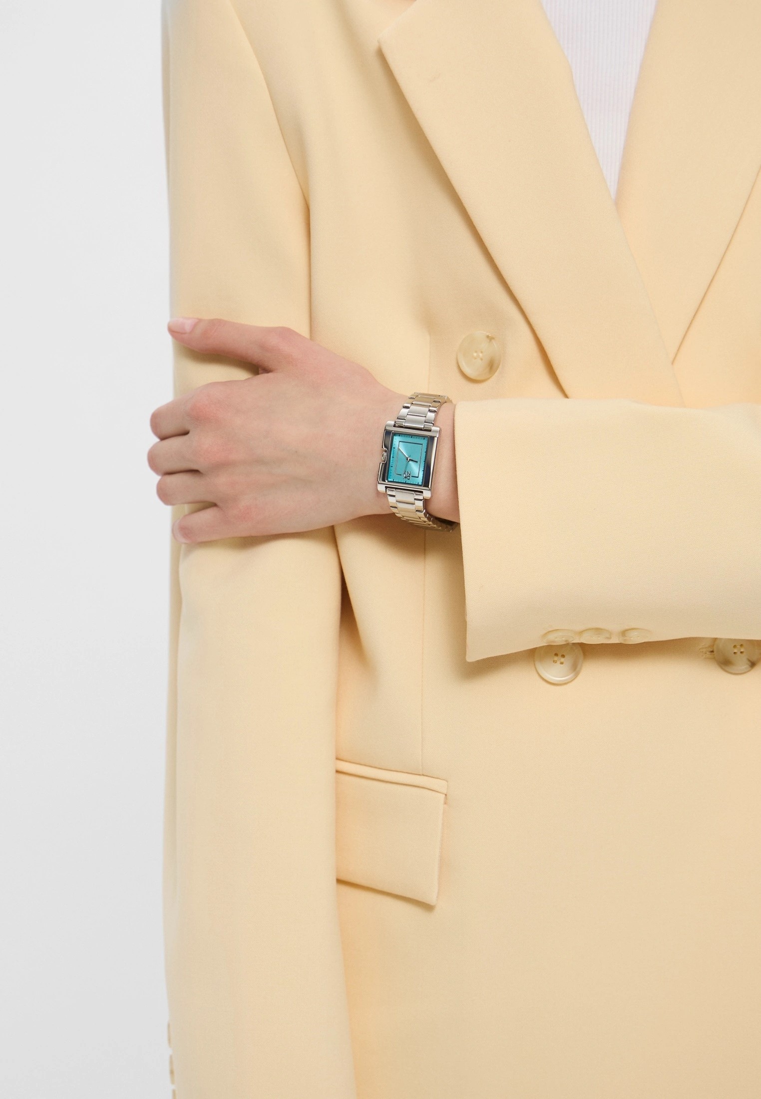 RTLAEE931201_26887427_9_v2_2x