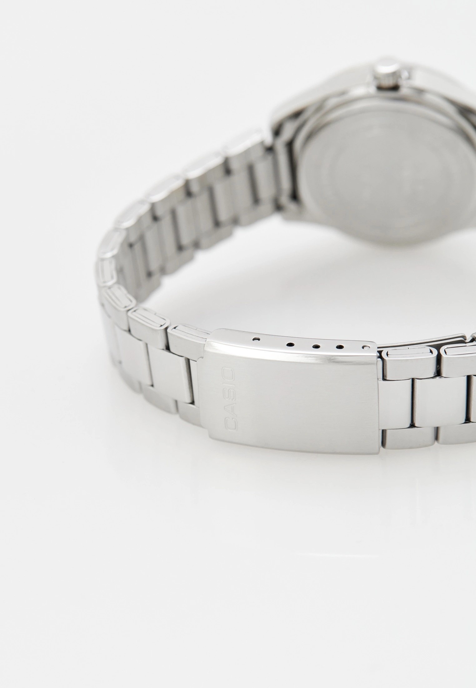 RTLAEA011101_25999811_3_v1_2x