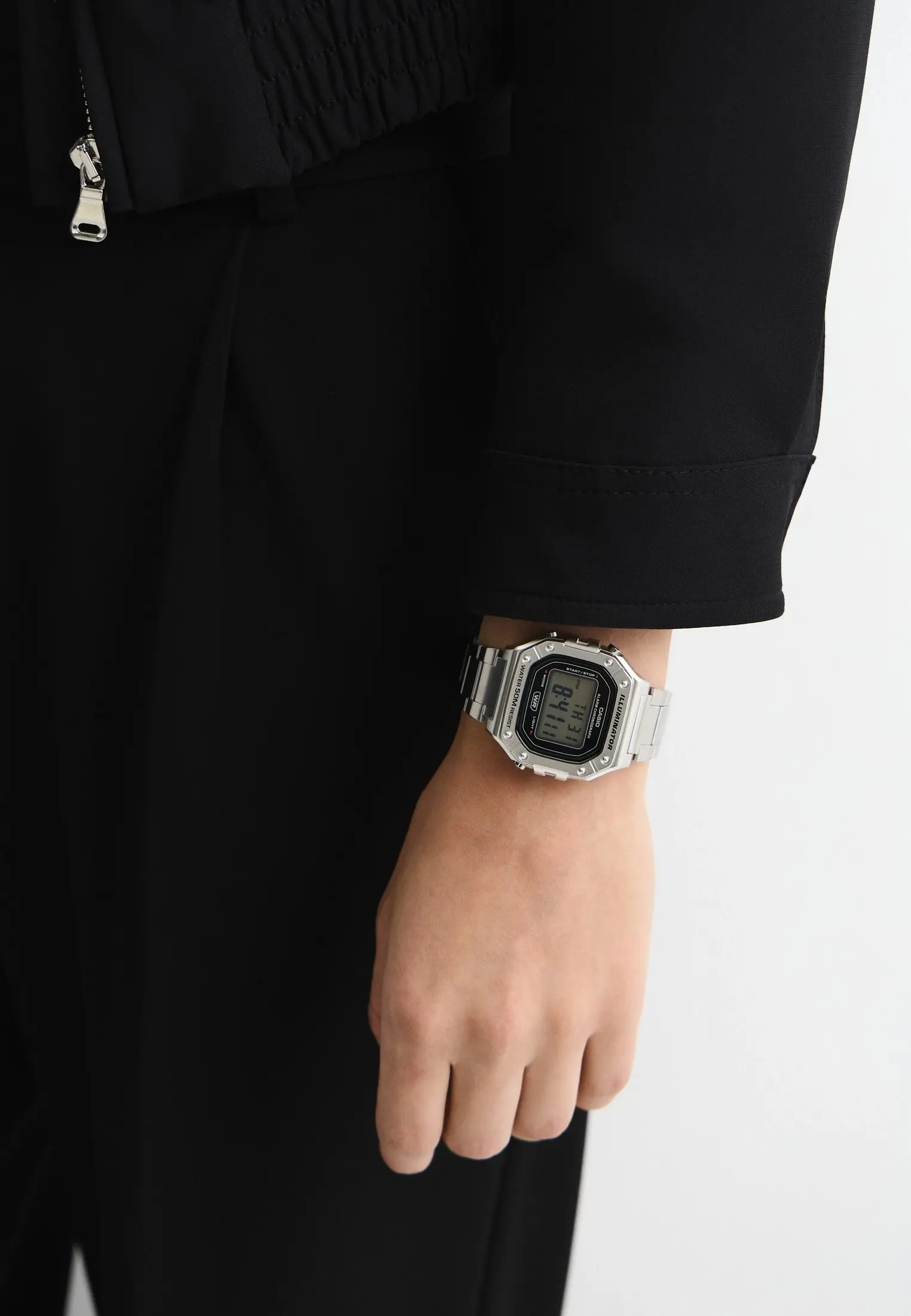 RTLAEX172101_31328062_11_v1_2x