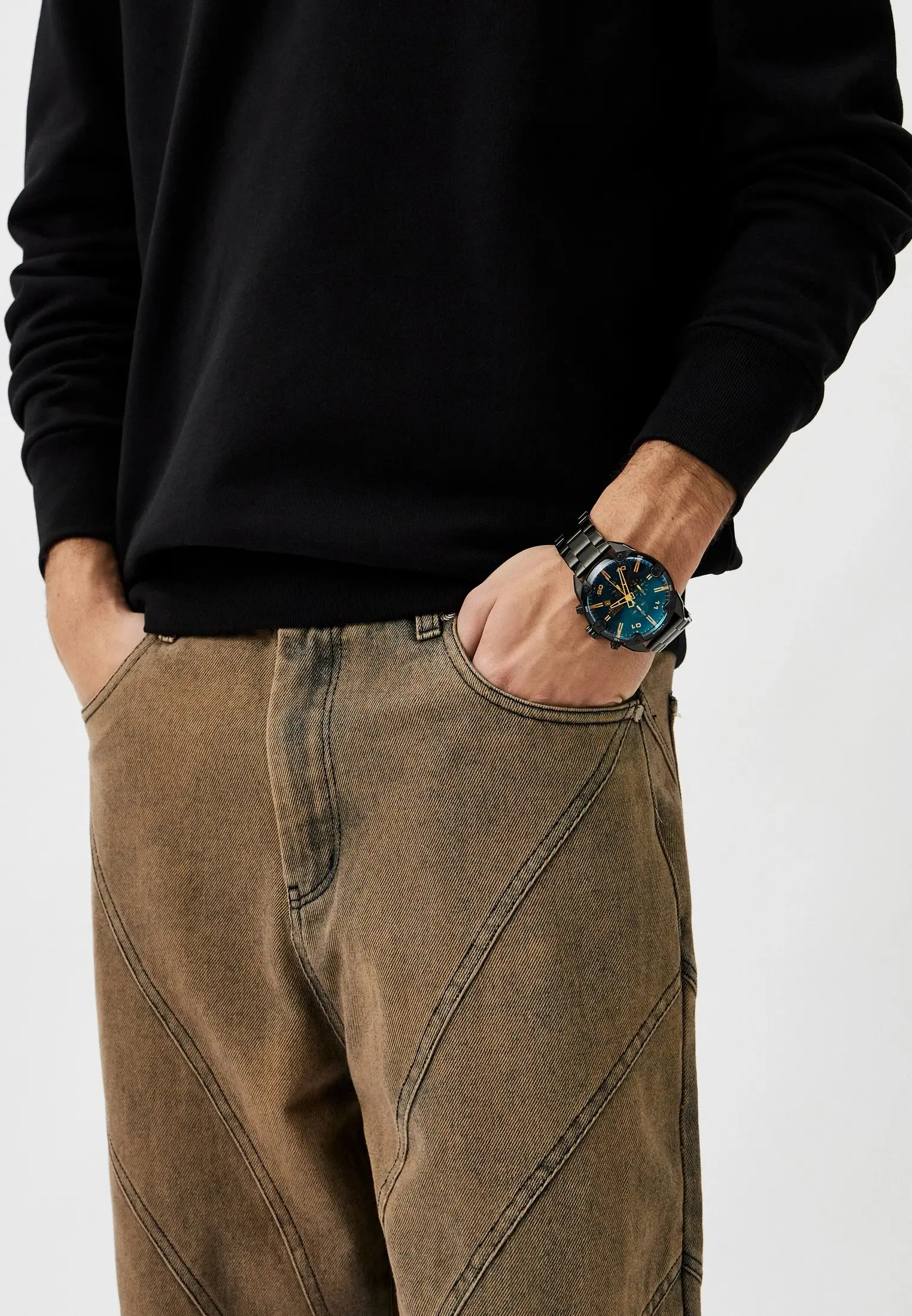 RTLADZ891501_25982520_9_v1_2x