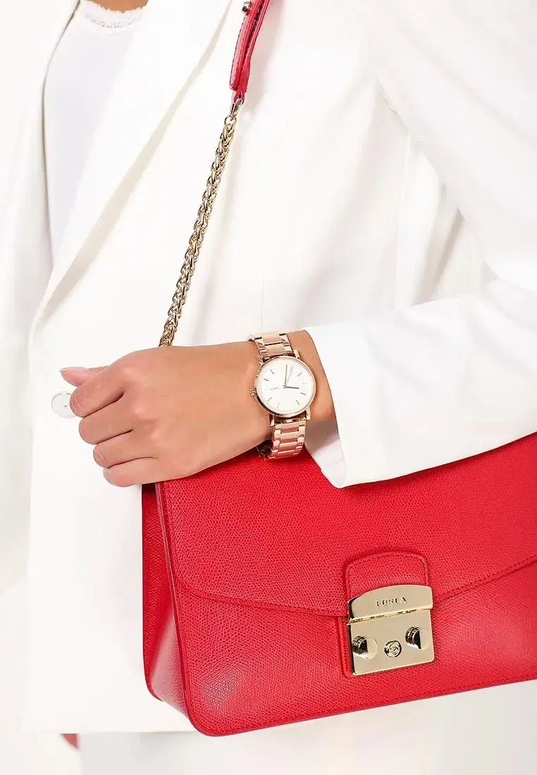 DK001DWQXA91_4372204_9_v1