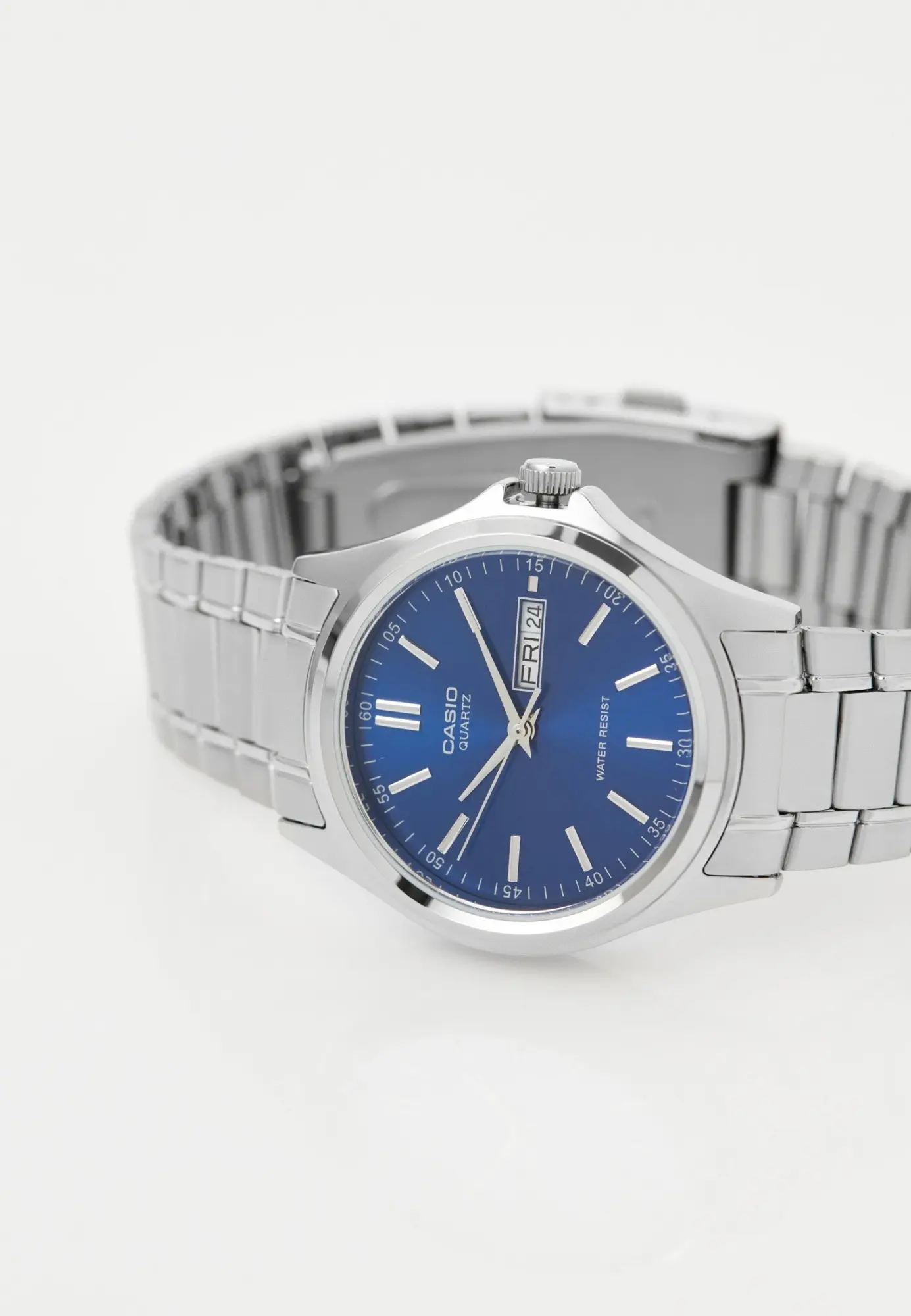 RTLAEX192101_31301150_2_v1_2x