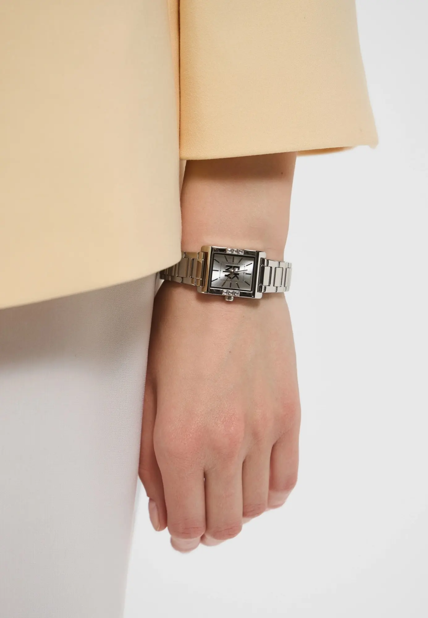 RTLAEE931601_26887430_10_v2_2x