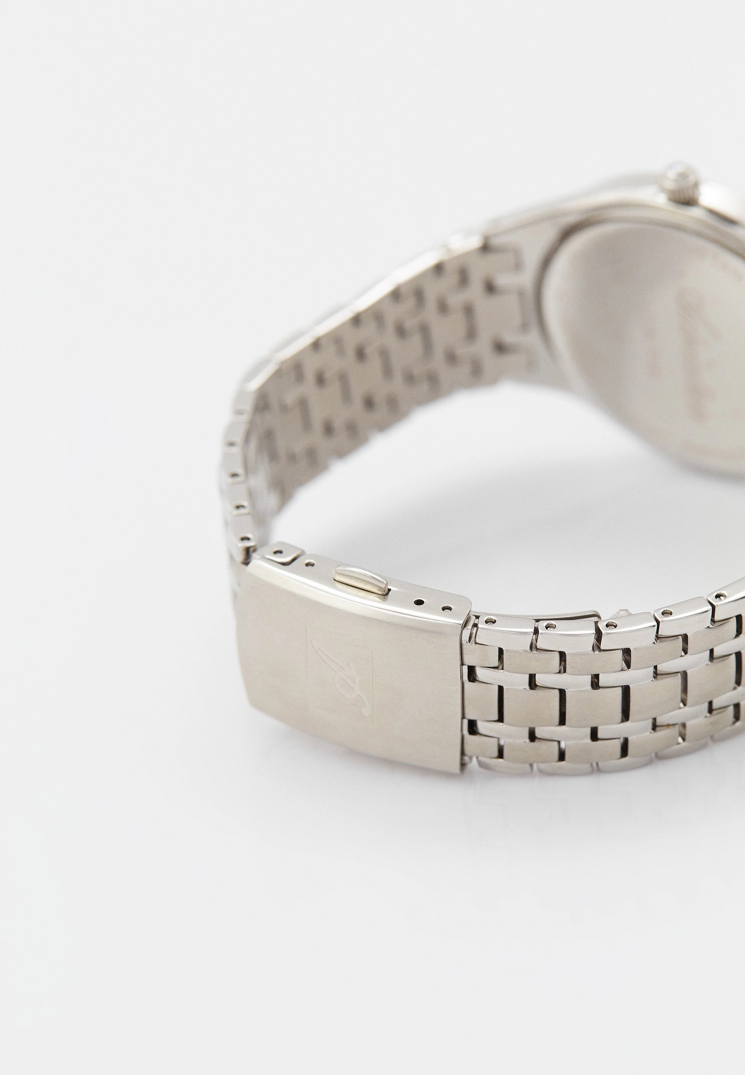 MP002XM087F1_17091407_3_v1_2x