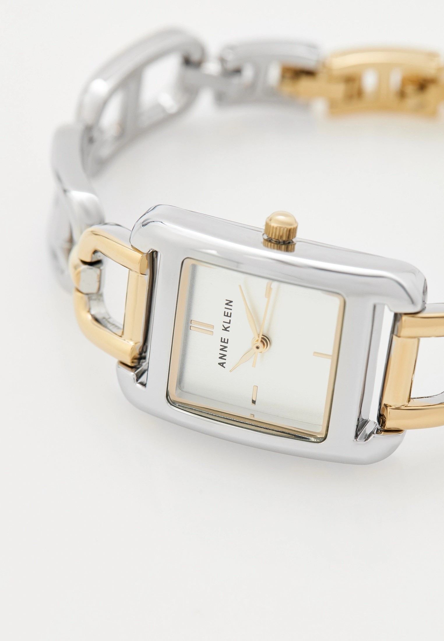 RTLACY127302_23483878_2_v1_2x