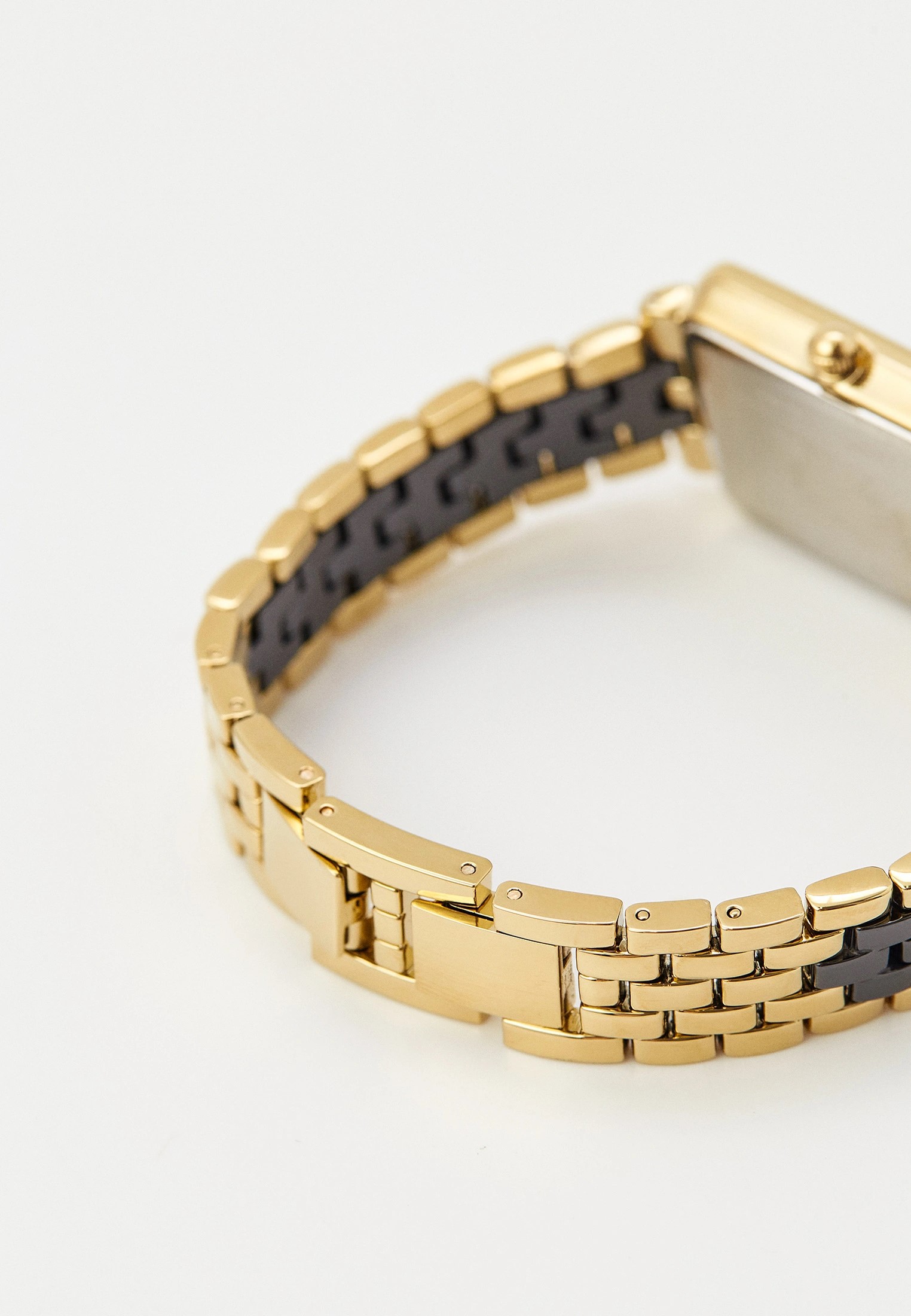 RTLABM643301_17332467_3_v1_2x