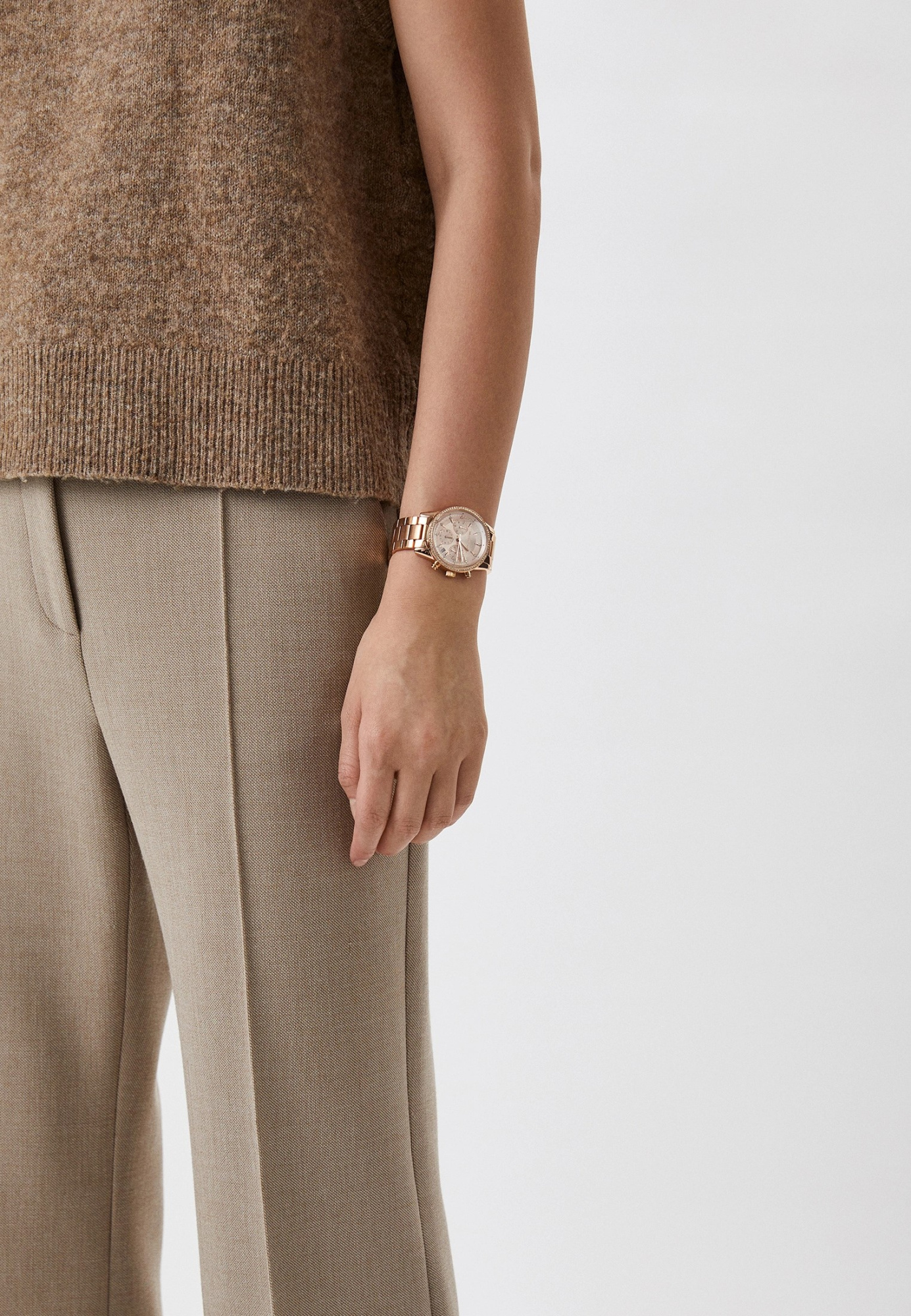 RTLABA934101_16202039_10_v1_2x