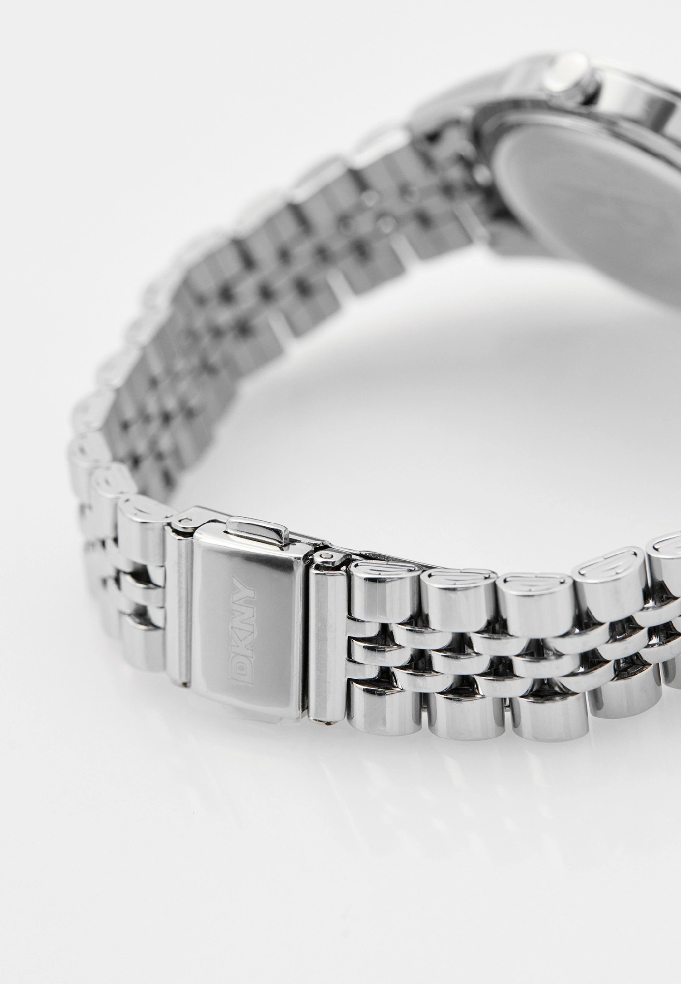 RTLAEE938801_26834219_3_v1_2x