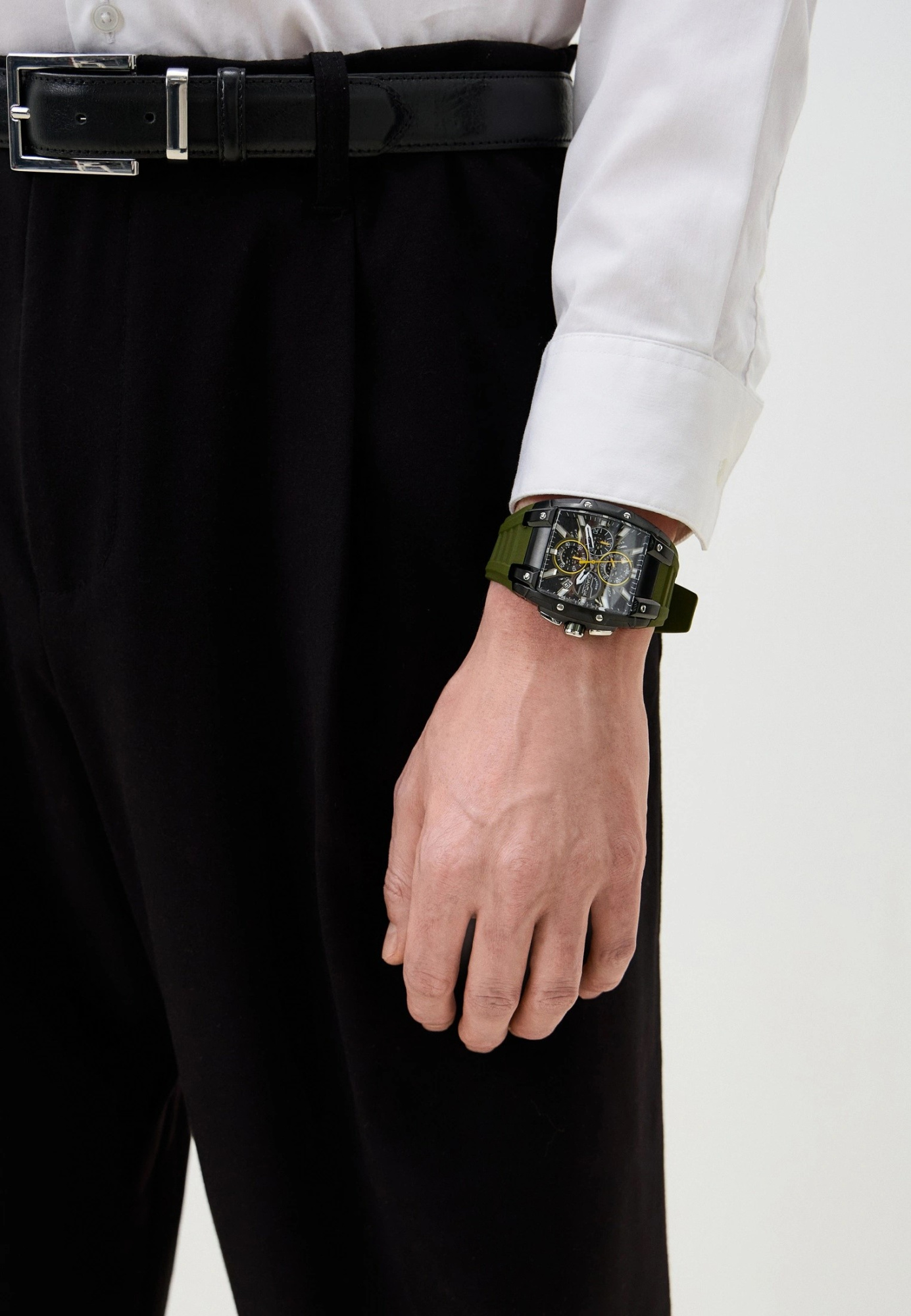 RTLAEH286001_27407027_9_v1_2x