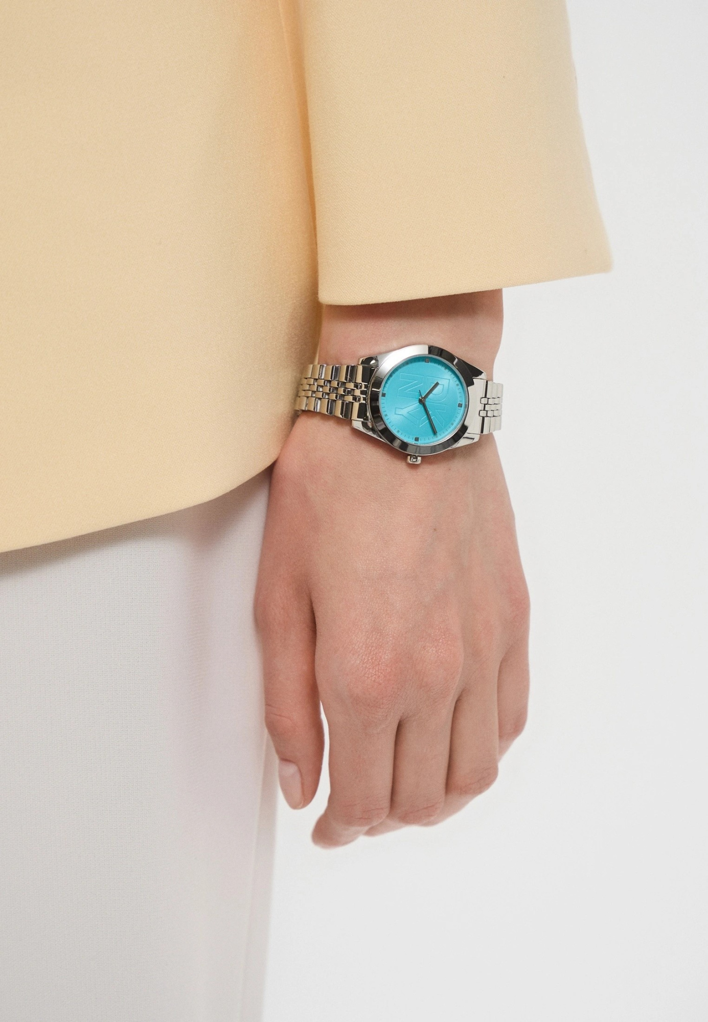 RTLAEE938801_26888840_10_v2_2x